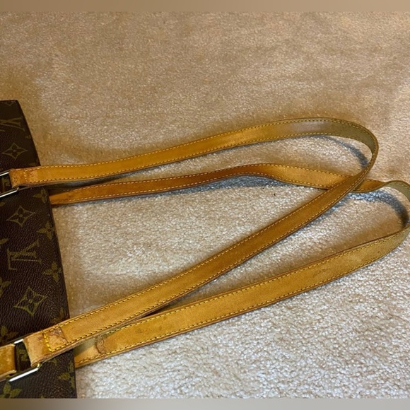 Louis Vuitton Babylone Tote Preloved With Certificate Of Authenticity - Picture 6 of 15